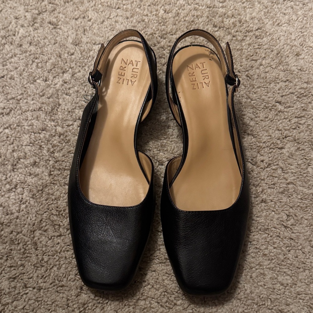 Naturalizer Black Leather Slingback Shoes